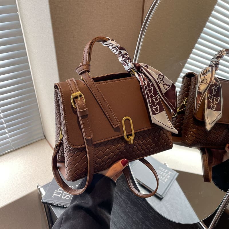 Cross-border Niche Trendy Single Shoulder Bag for Women 2023 Autumn Winter New Fashion Woven Texture Simple Versatile Crossbody Small Square Bag