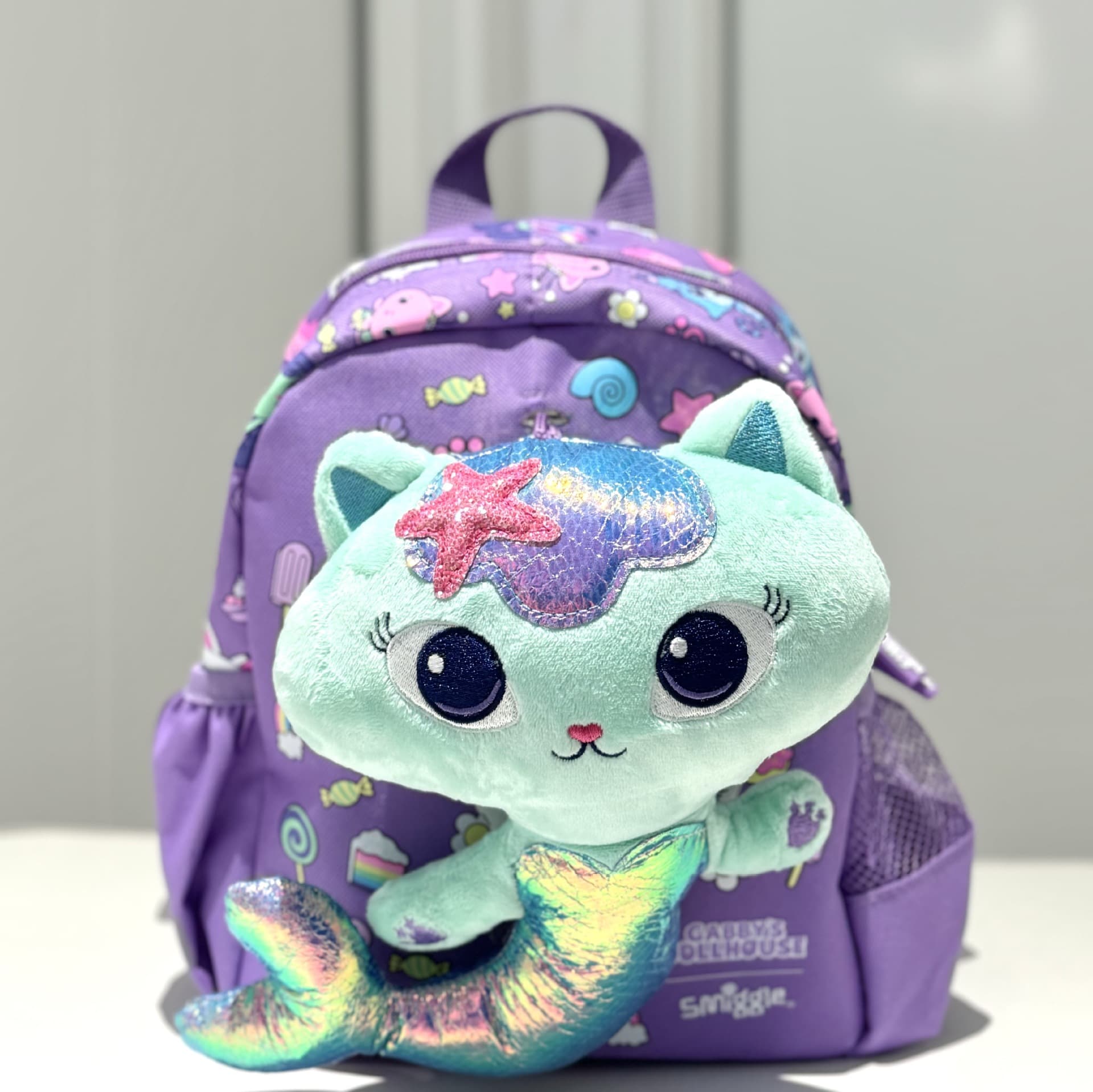 Australian Smiggle school bag kindergarten children's backpack cartoon clothing backpack cover than dollhouse storage bag