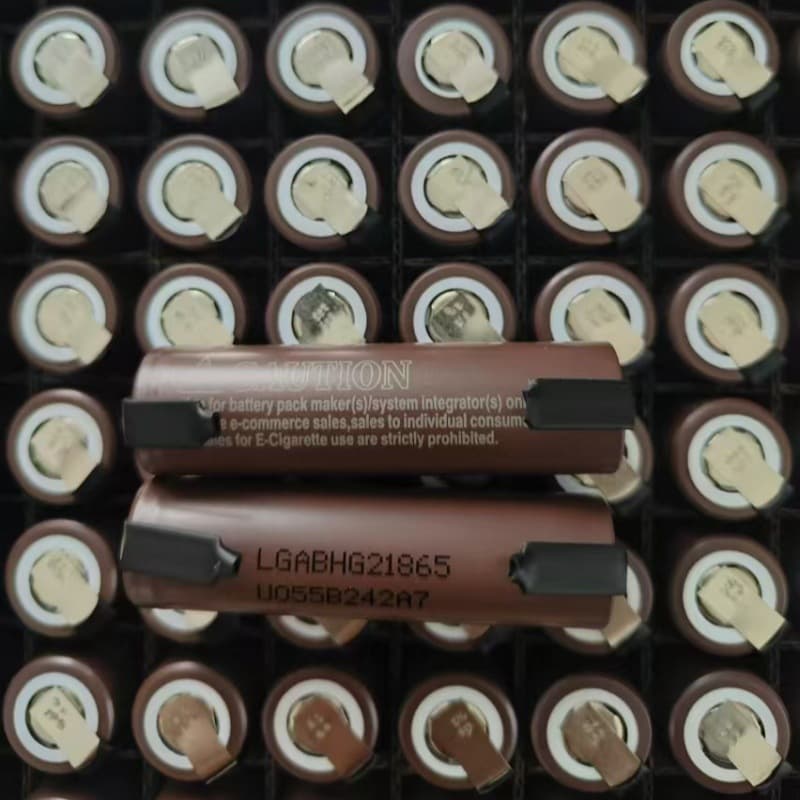 Brand new A-grade 18650 lithium battery LGHG2 large capacity 3000 mAh high rate 3.7V rechargeable battery