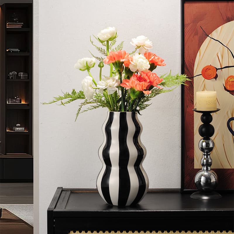 Nordic Retro Ceramic Striped Vase Decorative Piece for Living Room Flower Arrangement Premium Hydroponic and Dried Flower Vessel