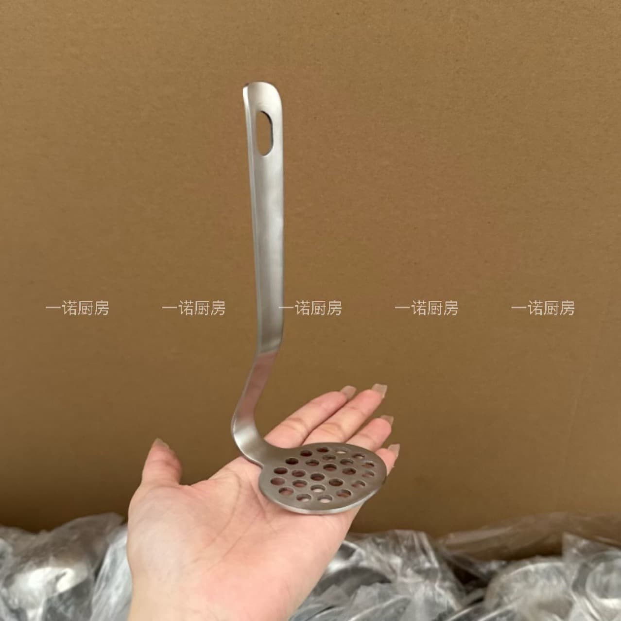 Yinuo Kitchen 304 Stainless Steel Potato Masher Tool for Home Use, Baby Food Masher and Crusher
