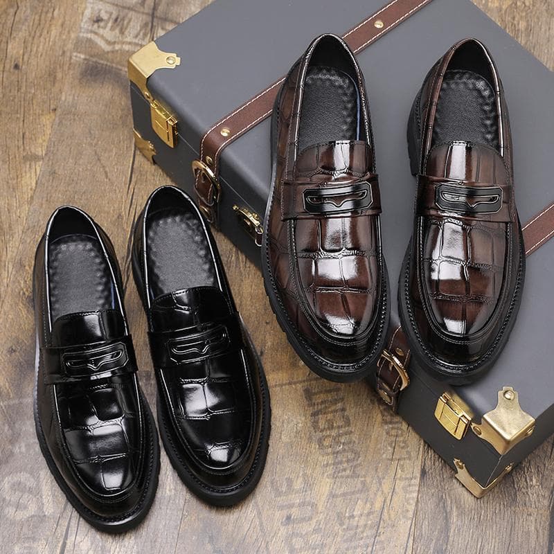 2024 Autumn/Winter New Cross-Border Plus Size Leather Slip-On Glossy Loafers Business Wedding Leather Shoes Men's Trendy Size 48