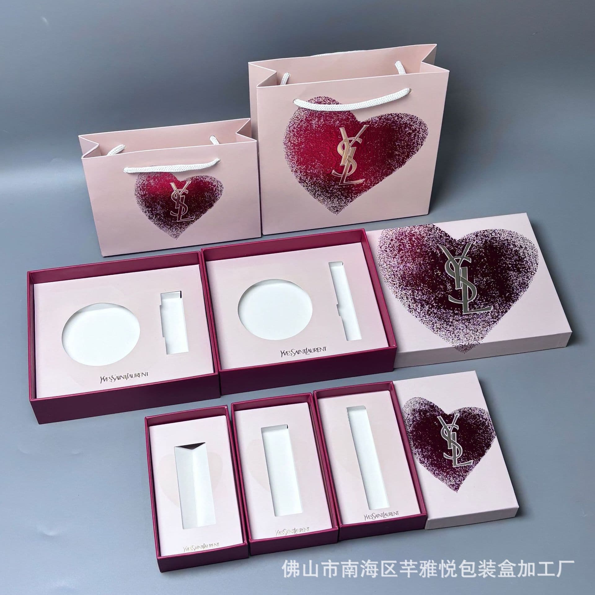 Y Family New Year Valentine's Day Red Heart Lipstick Cushion Set Gift Box Tote Bag Small Gold Bar Cushion Packaging Box