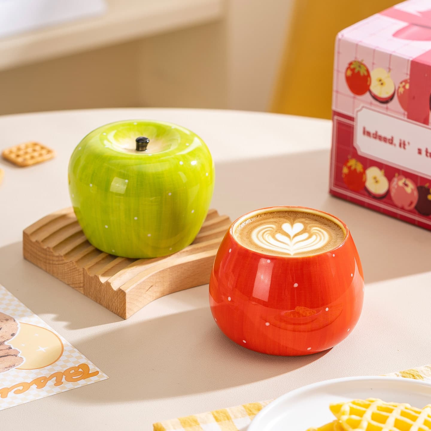 Cute Apple Ceramic Water Cup Couple Mug Super Cute Unique Beautiful Cup Gift Box for Girls Birthday Gift