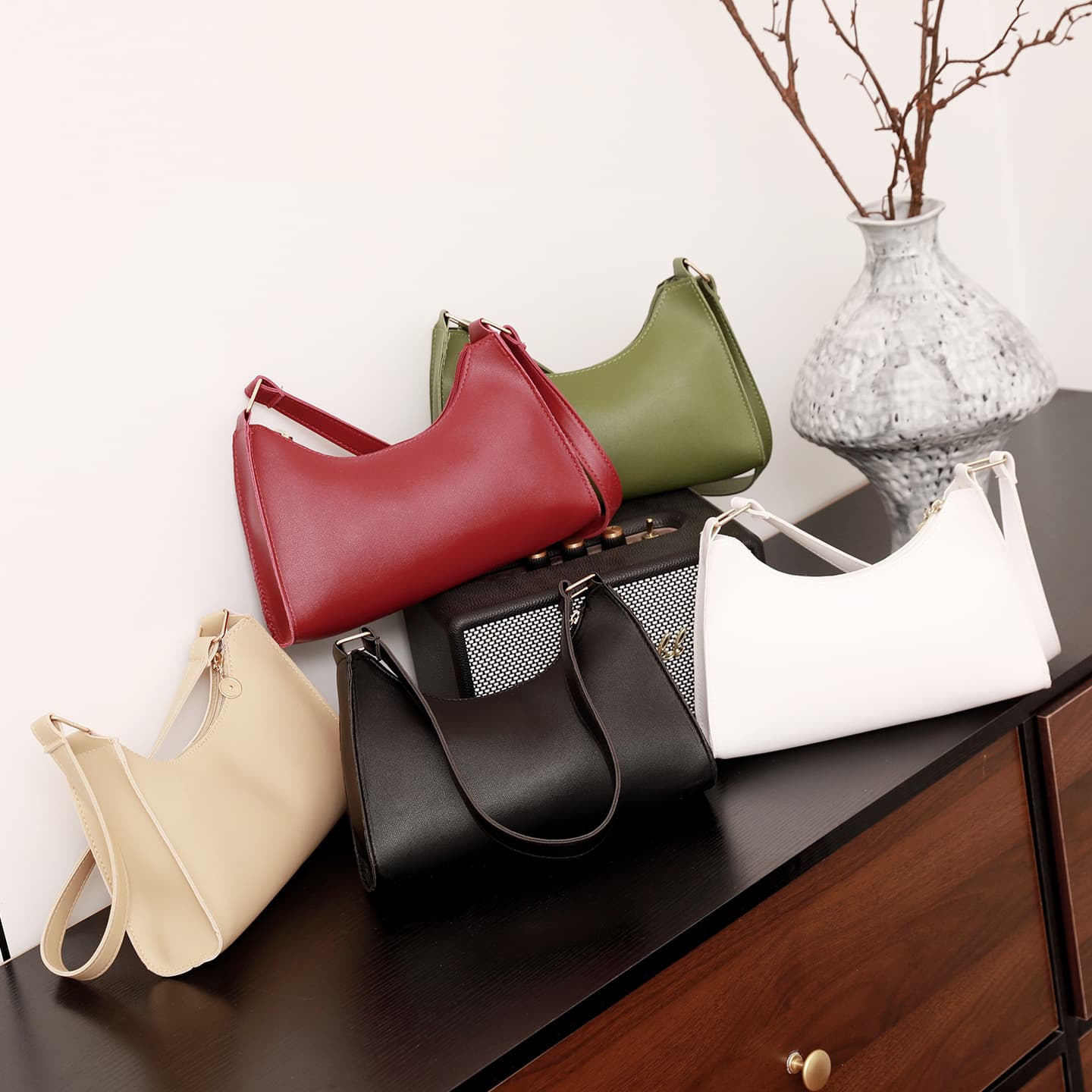 Cross-border women's bag 2026 new casual and versatile women's armpit bag solid color high-end women's shoulder bag