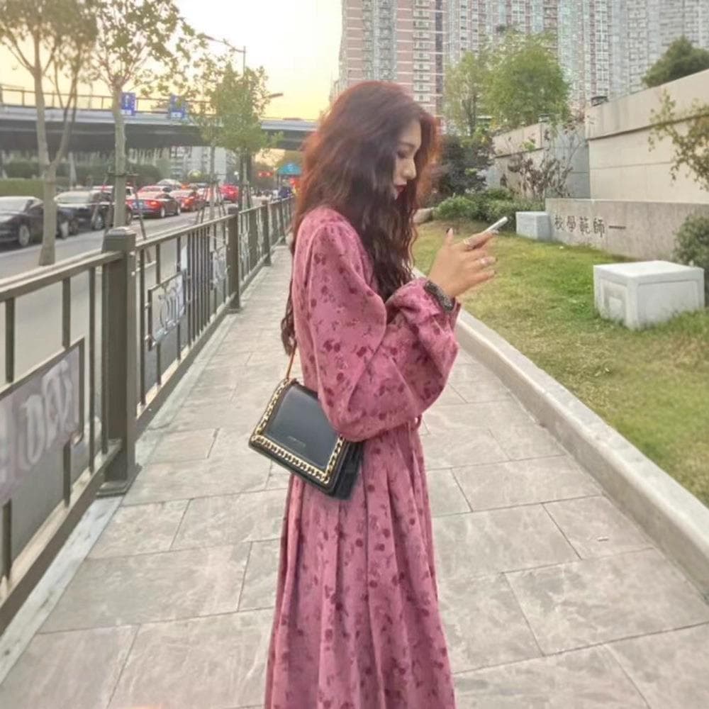 Corduroy Rose Print Dress for Women 2025 Autumn New Arrival Square Neck Tea Dress French Style Slimming Lantern Sleeve Long Dress