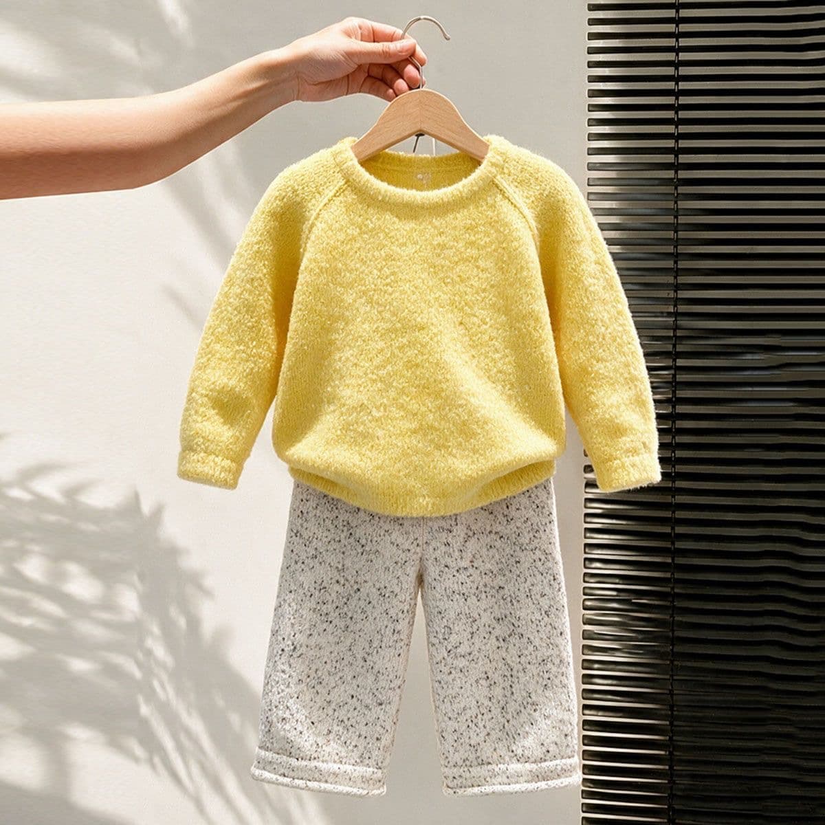 Korean Children's Wear 2026 Fall New Arrival Yellow Soft Knit Long-Sleeve Sweater Kids' Knit Wide-Leg Pants Two-Piece Set