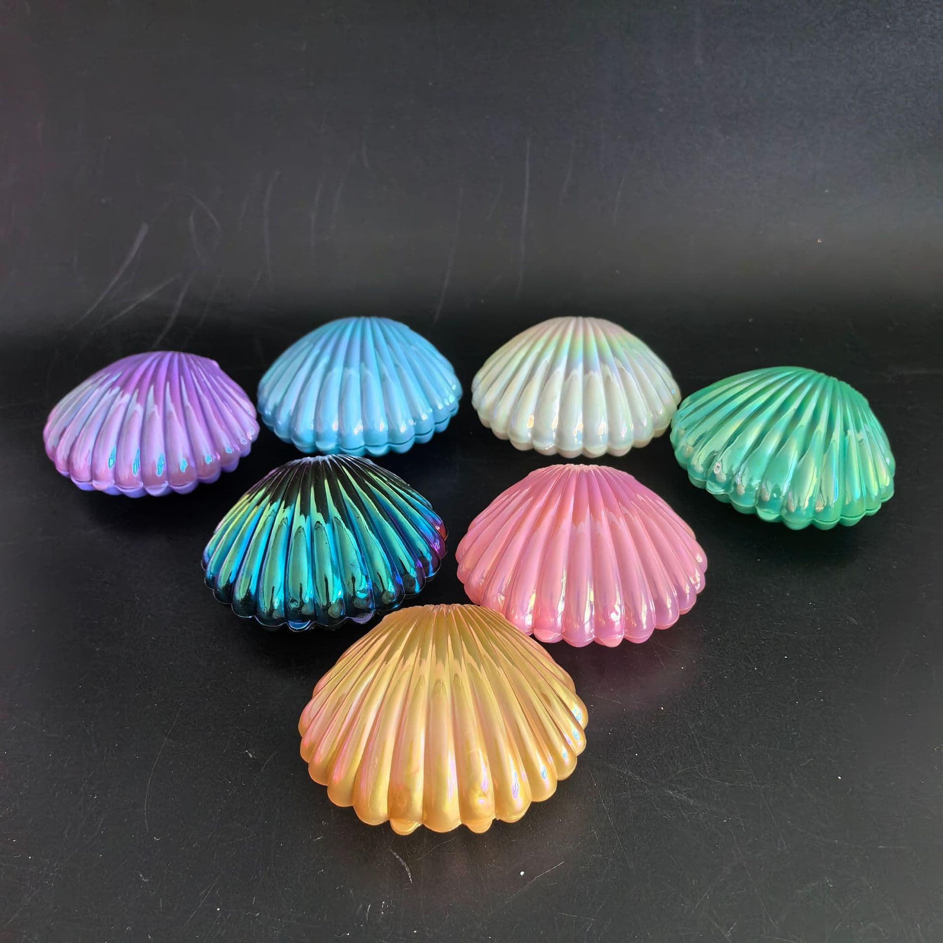 Foreign trade supply small pearlescent shell plastic packaging box exquisite ornaments jewelry candy plastic box