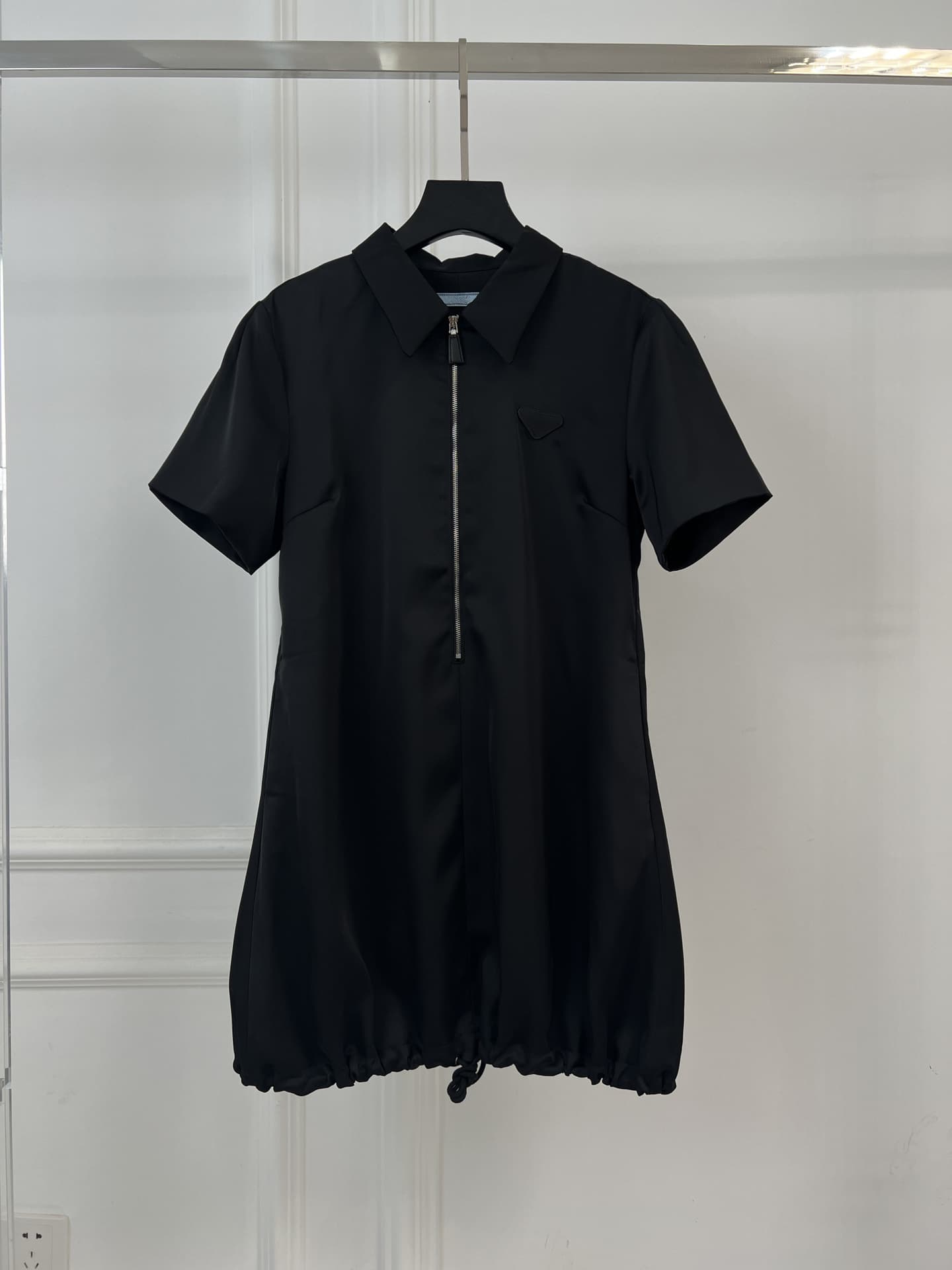 Ceiling Cross-Border Transit Warehouse In Stock P Brand Large Pocket Triangle Label Black Utility Style Women's Dress
