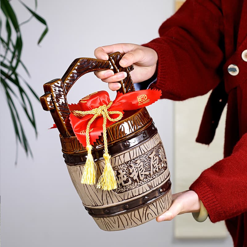 Yixing stock ceramic wine jars in 3-5 jin sizes, handmade pottery wholesale.