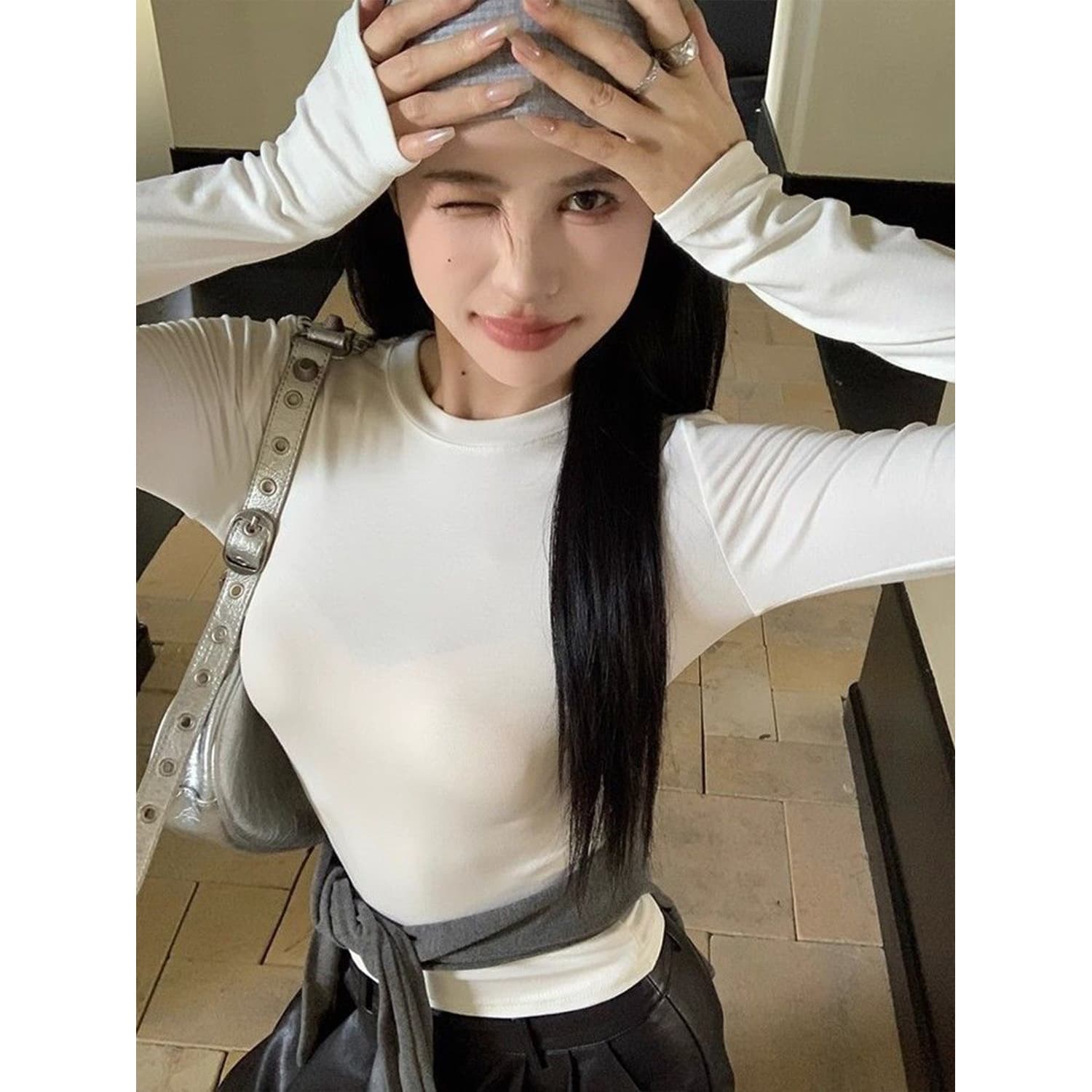 Black Long-Sleeve T-Shirt for Women, New Export Style, Slim Fit, Flattering, Versatile Base Layer, Trendy Fitted Top
