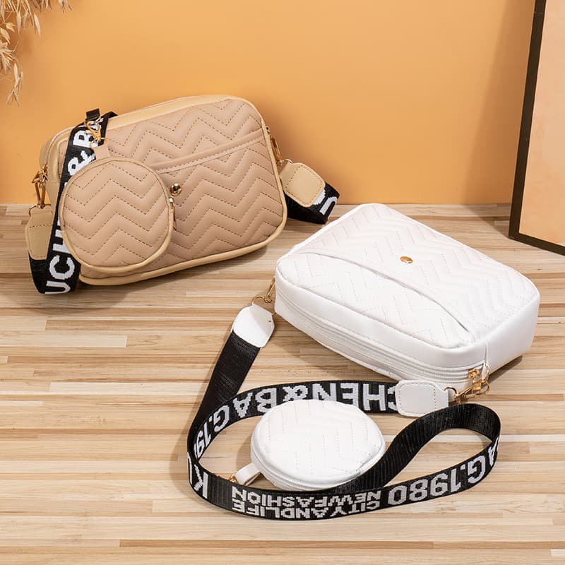 [Cross-border Bestseller] Women's Shoulder Bag New Style Crossbody Cosmetic Bag V-Pattern Fashion Embroidered Crossbody Bag with Detachable Pouch