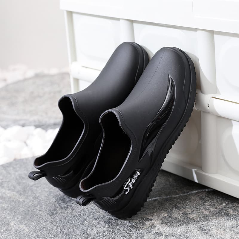 [Anti-skid and wear-resistant] low-top waterproof water shoes men's chef's work shoes rain shoes men's labor protection shoes wear all-match to catch the sea