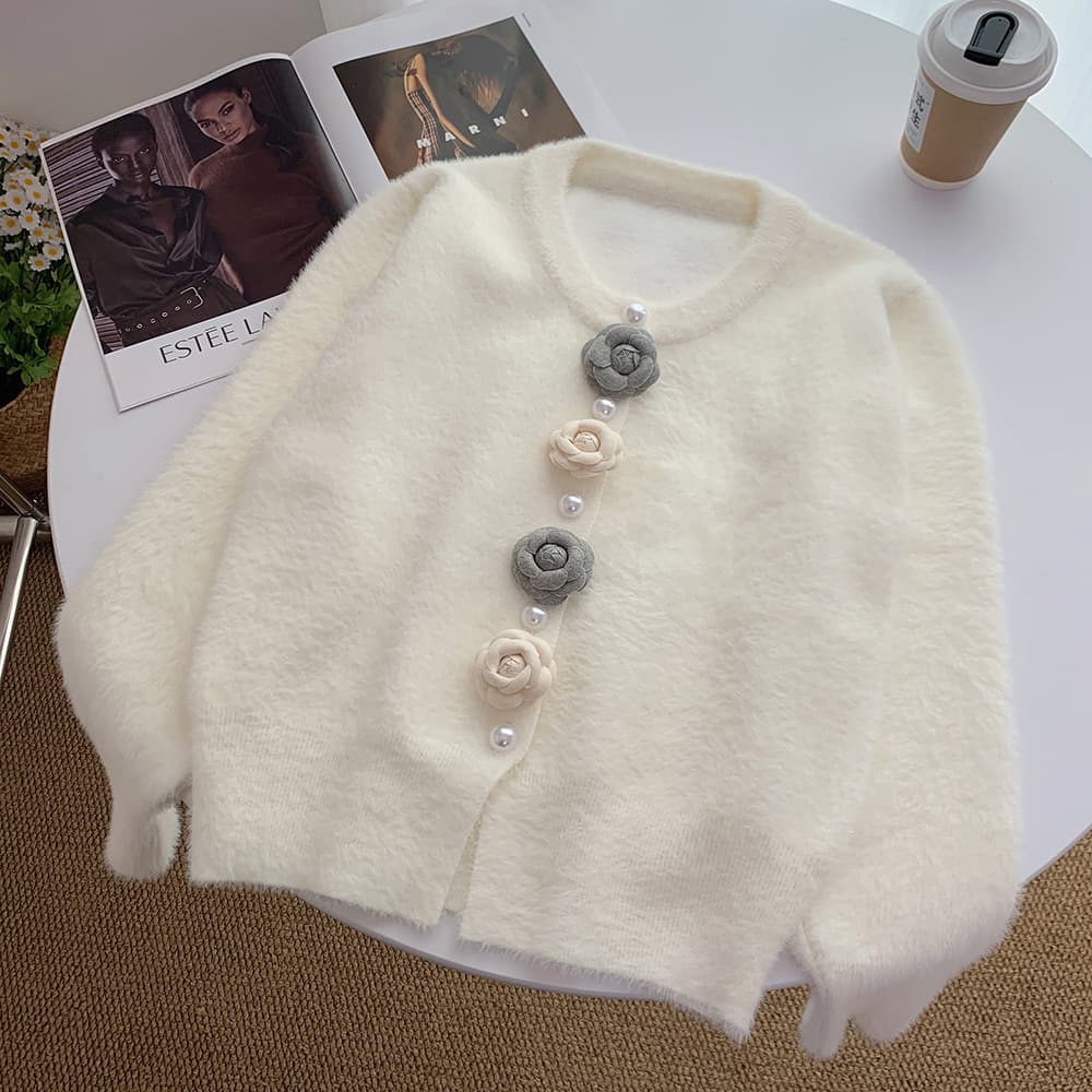 Cross-border small-chic style faux mink fur cardigan sweater for women, new autumn/winter design with unique floral knit jacket.