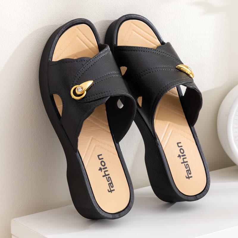 Dropshipping Thick Sole Slippers for Women, Sweet Mom Shoes 2025 Summer Breathable Non-slip Casual Versatile Women's Shoes