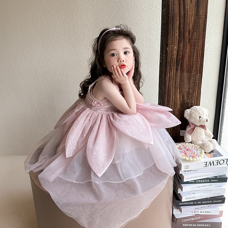 Foreign trade 2026 new girls petal princess gauze skirt children's fashion little girl mesh princess skirt children's summer clothing