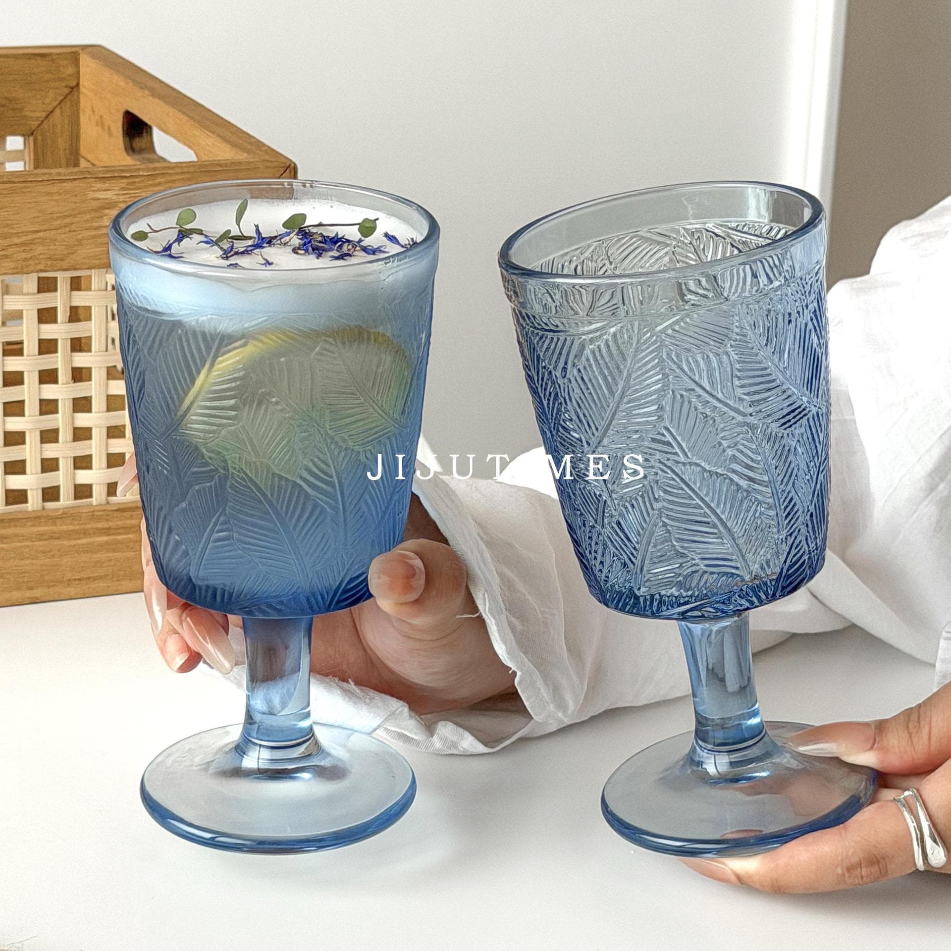 Retro embossed goblet ins style medieval glass creative liqueur glass foreign wine glass juice glass champagne glass
