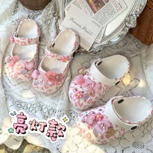 Dropshipping - Light-Up Style - 26 Summer Ballet Sandals Mid-Large Kids Hole Shoes Girls Parent-Child Beach Shoes Anti-Slip