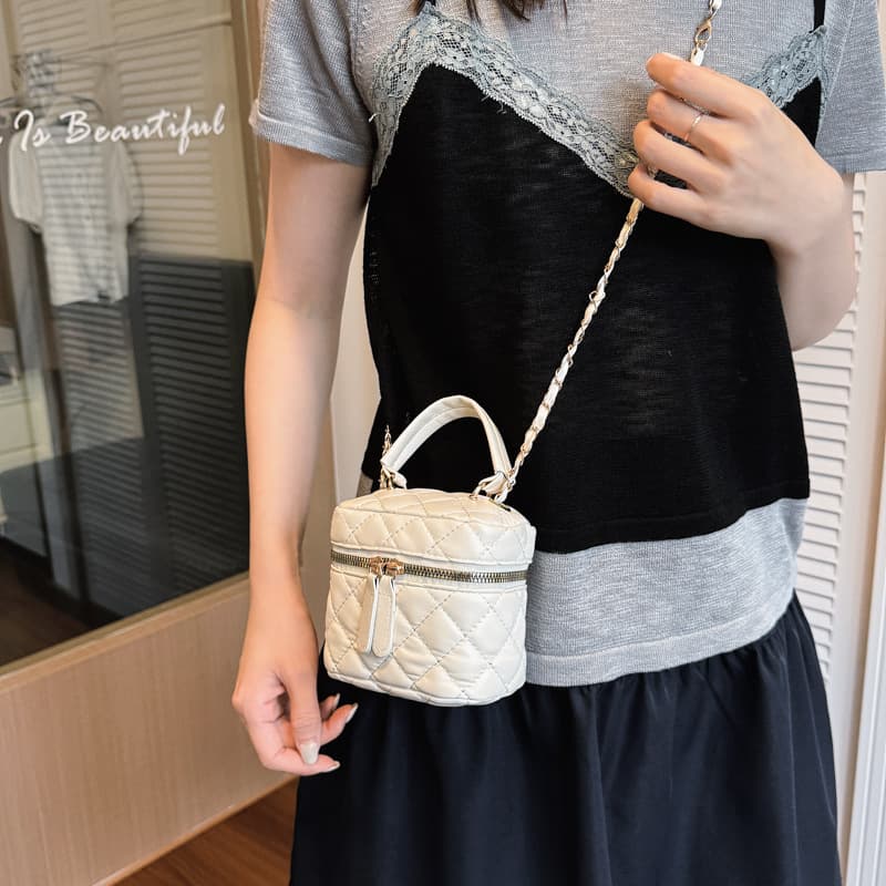 Trendy Small Bag for Women Spring 2026 New Fashion Elegant Casual Crossbody Handbag Bucket Bag