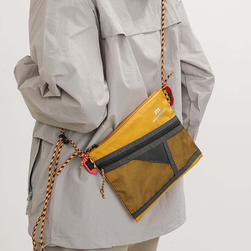 2026 New Spring Niche Personality Casual Outdoor Small Bag Waterproof Bag Sports Crossbody Bag Fashion Mobile Phone Bag