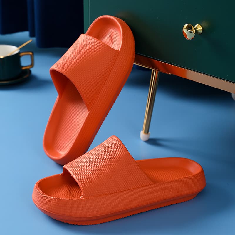 Thick Bottom Slippers Home Bathroom Unisex EVA Anti-slip Slippers Comfortable Breathable Wear Resistant Summer Slippers