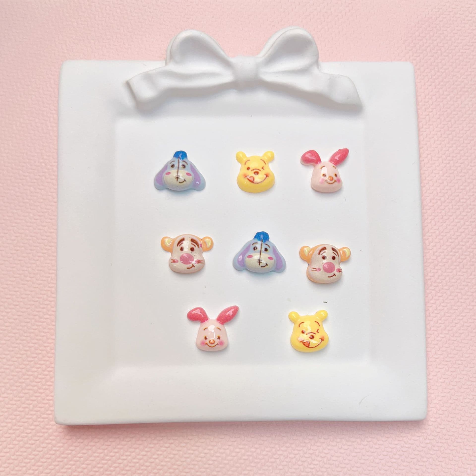 Cute 3D Bee Tiger Piglet Resin Winnie the Pooh Cartoon Nail Art DIY Press-On Nail Accessories