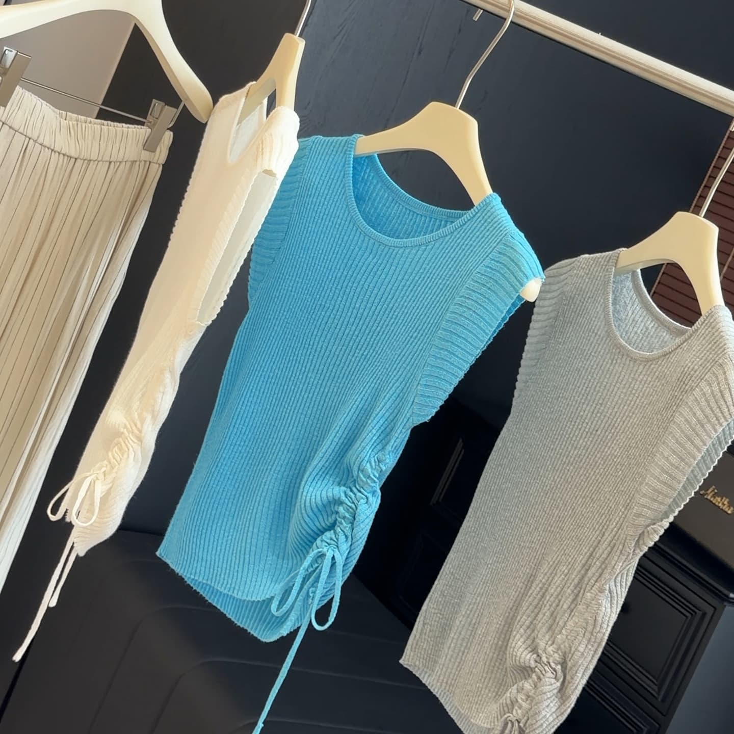 Drawstring Ribbed Short-Sleeve Knit Top for Women, Summer 2026 New Style, Thin and Unique, Stylish and Slim-Fitting
