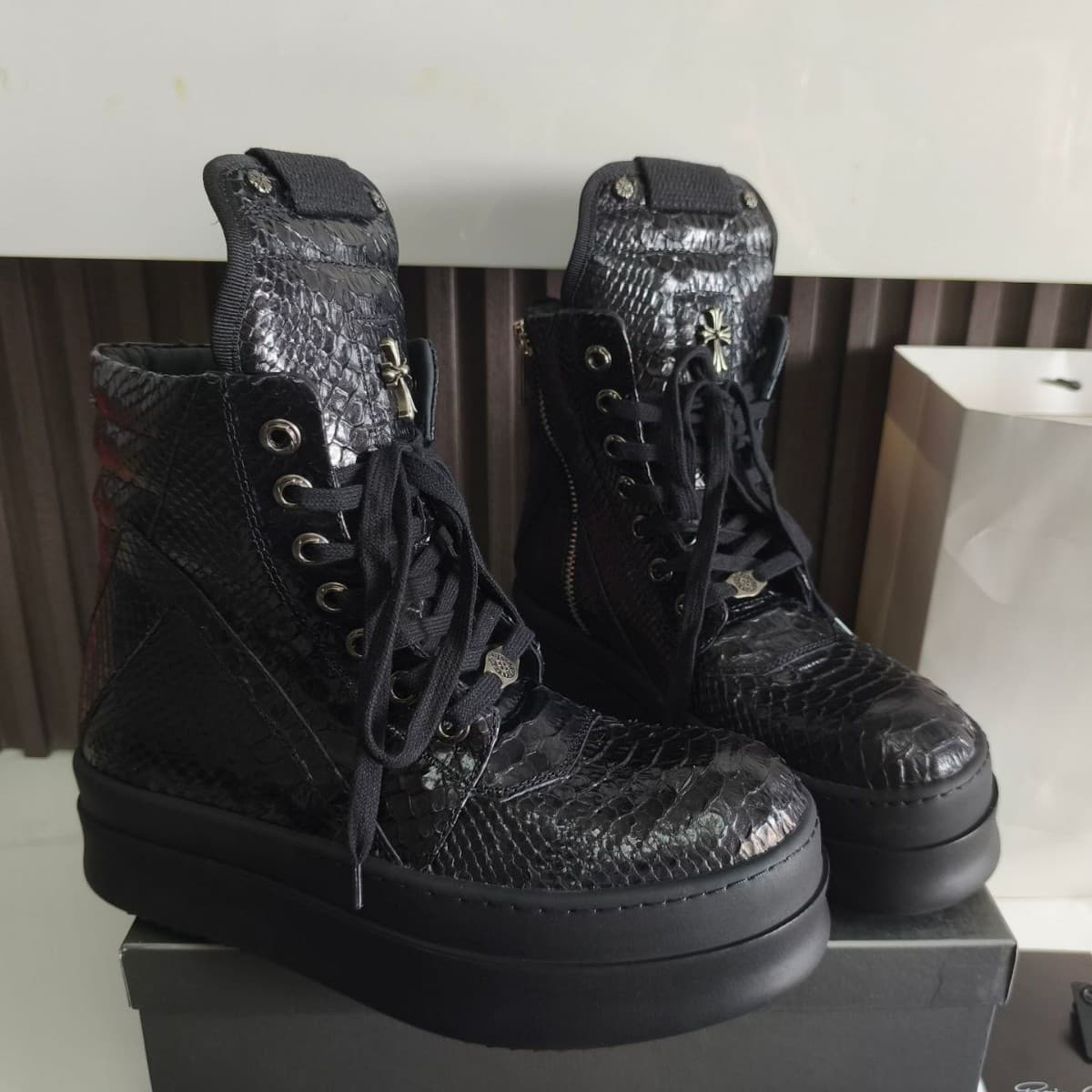 RO Independent Version Inverted Triangle Chunky Sole All-Black Snake Print Cowhide Croc Fashion Couples Street-Style High Boots Height-Increasing Men's Shoes