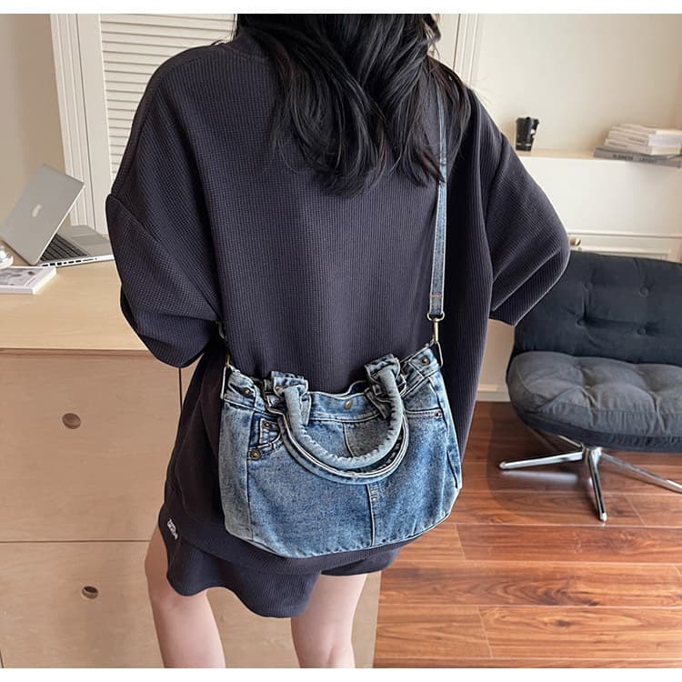 Korean denim bag women's new jeans crossbody bag trendy fashion handbag retro versatile commuter shoulder bag