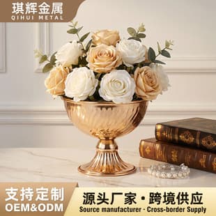 Classic Stemmed Vase Flower Vase Vintage European Iron Flower Arranging Vessel Gold Candle Holder Decoration