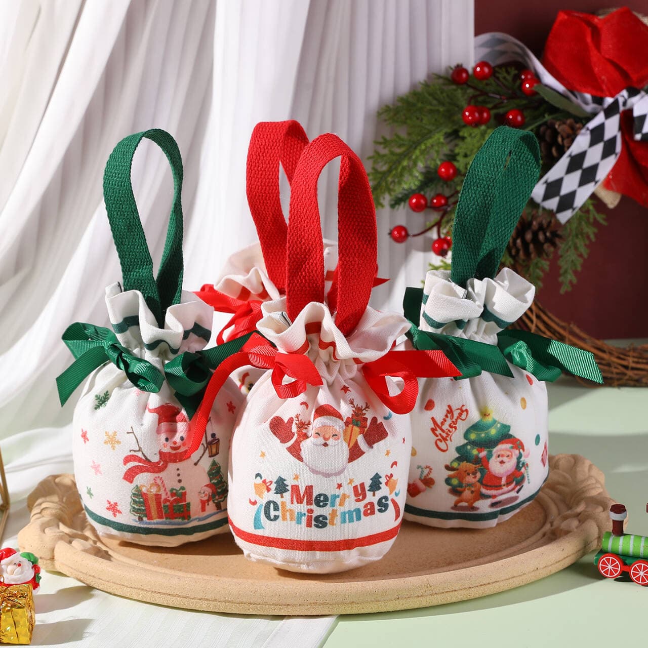 Christmas Decoration Candy Bag, Peace Apple Gift Bag, Santa Snowman Souvenir Round Bottom Drawstring Bag