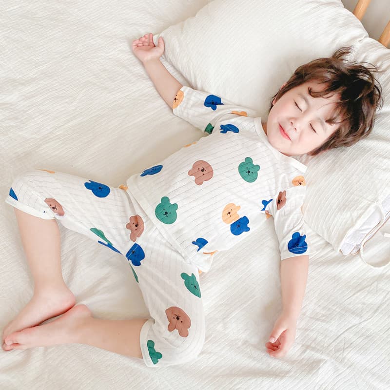 Summer children's breathing cotton set Class A pure cotton home clothes men's breathable girls' three-quarter sleeve pajamas cartoon print