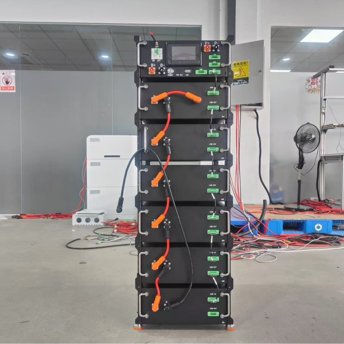 Photovoltaic power generation high-voltage solar cells, energy storage batteries (64 kWh), customizable, dangerous goods packaging certificates available.