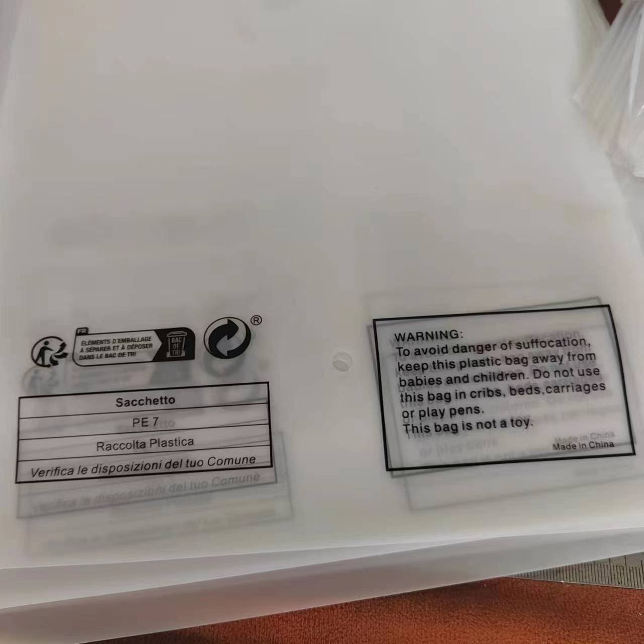 Customized cross-border universal plastic packaging bags, garment packing bags, transparent frosted zipper bags, TEMU packaging bags