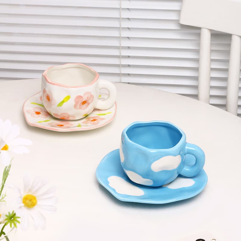 Underglaze Hand-painted Grid Tulip Small Flower Blue Sky White Cloud Coffee Cup and Saucer Hand-pinched Irregular Ceramic Cup and Saucer