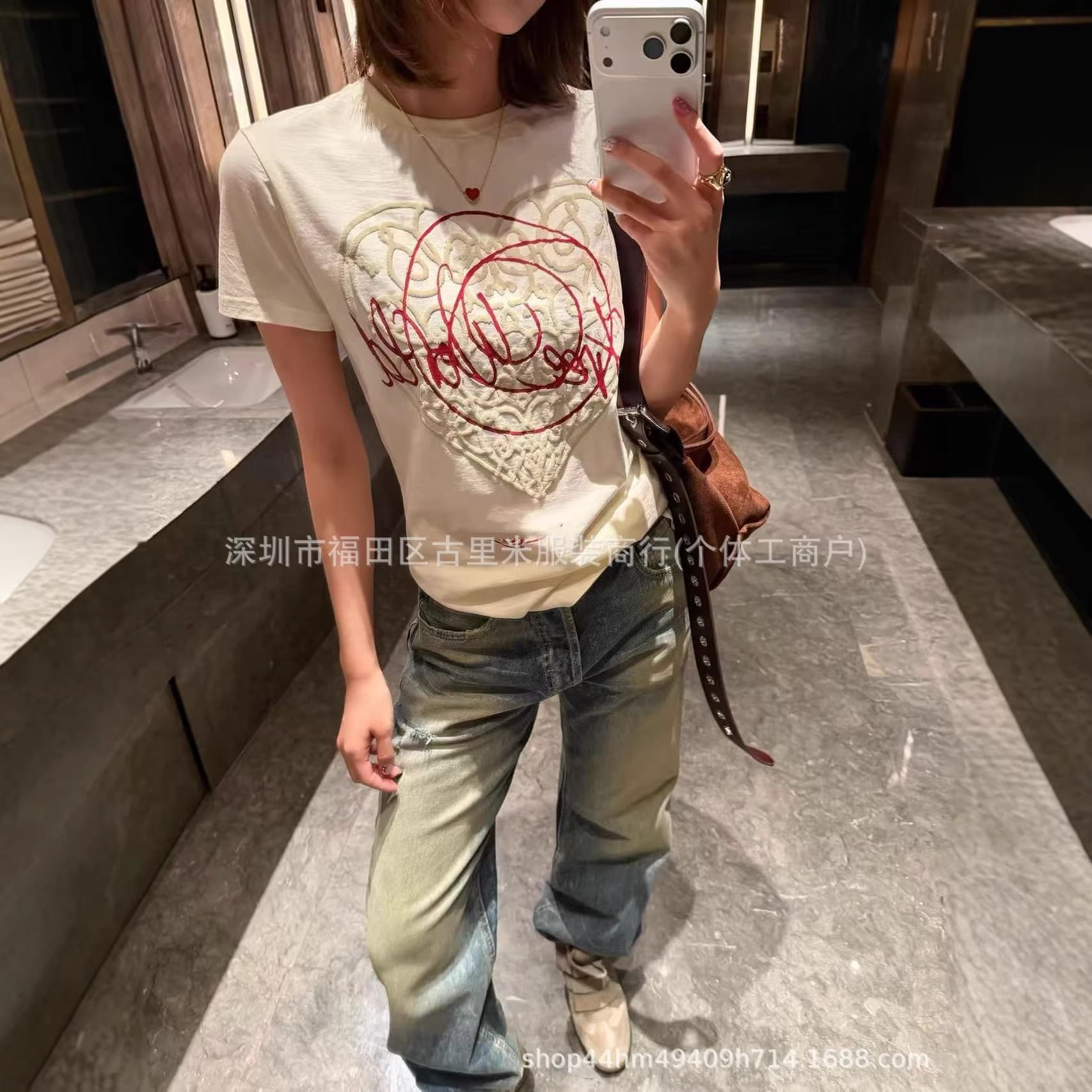 26ss new style~Saturn foam printed short-sleeved short-sleeved short-sleeved front and long back design hand-painted graffiti short-sleeved tops slim fit