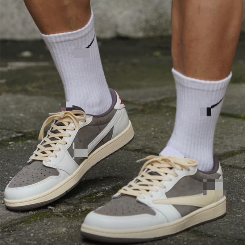 New Autumn/Winter AJ Reverse Swoosh Men's Casual Shoes Women's Board Shoes Men's Genuine Leather Women's Sports Shoes for Cross-Border E-Commerce