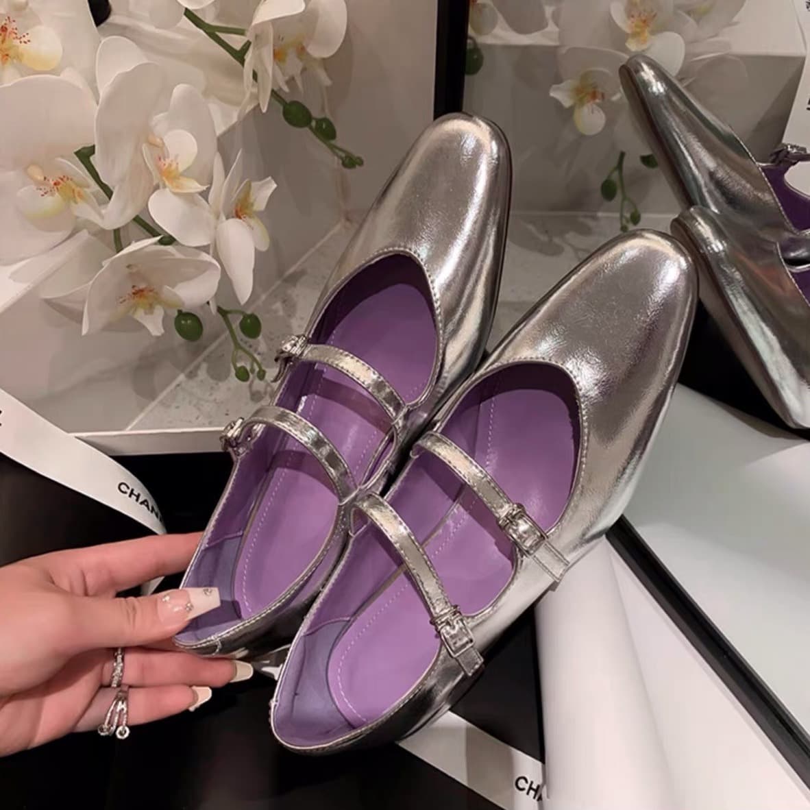 2025 Summer New Double-Breasted Silver Mary Jane Shoes Women Retro Chunky Heel Chanel-Style Flats Sandals Mid Heel