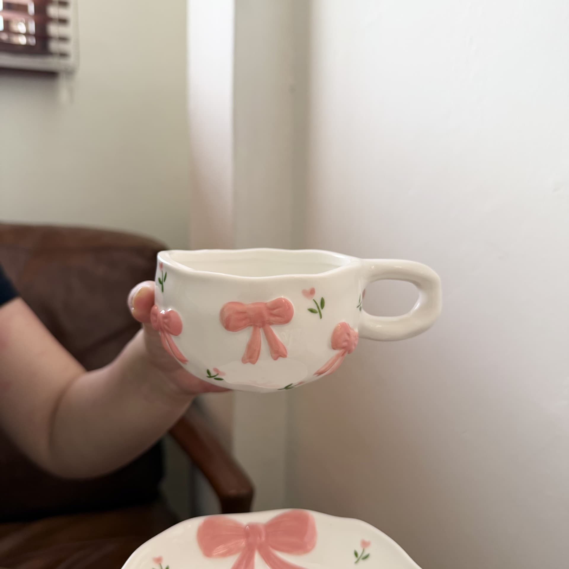 Korean Ins Style Embossed Handmade Bow Ceramic Coffee Cup and Saucer Hand-Pinched Irregular Cup and Saucer Dessert Plate