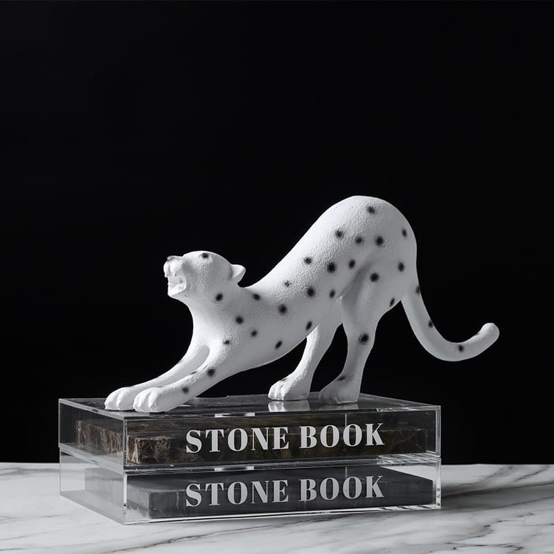 Black and White Polka Dot Stretching Leopard Resin Figurine Home Showroom Soft Decoration Cartoon Fun Collectible