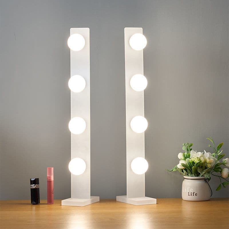 Live streaming fill light, indoor desktop lighting for online celebrities and live streamers, beauty filter and soft light equipment for makeup artists.
