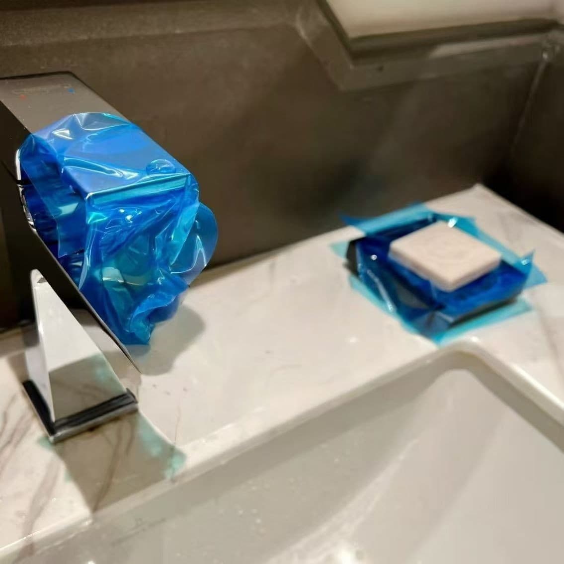 Disposable Dental Isolation Blue Film, Travel Toilet Sink Small Roll Protective Film, Anti-Stain Barrier Film