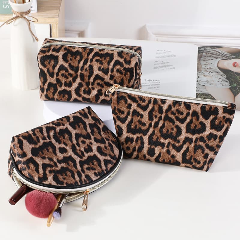 In Stock New Leopard Black White Pattern Cosmetic Bag Travel Portable Makeup Organizer Large Capacity Wash Bag
