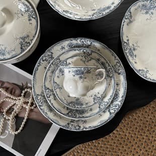 Vintage French embossed lace pure white scalloped blue-and-white ceramic dinner plates, bowls, cups, goblet plates heavy craft series wholesale