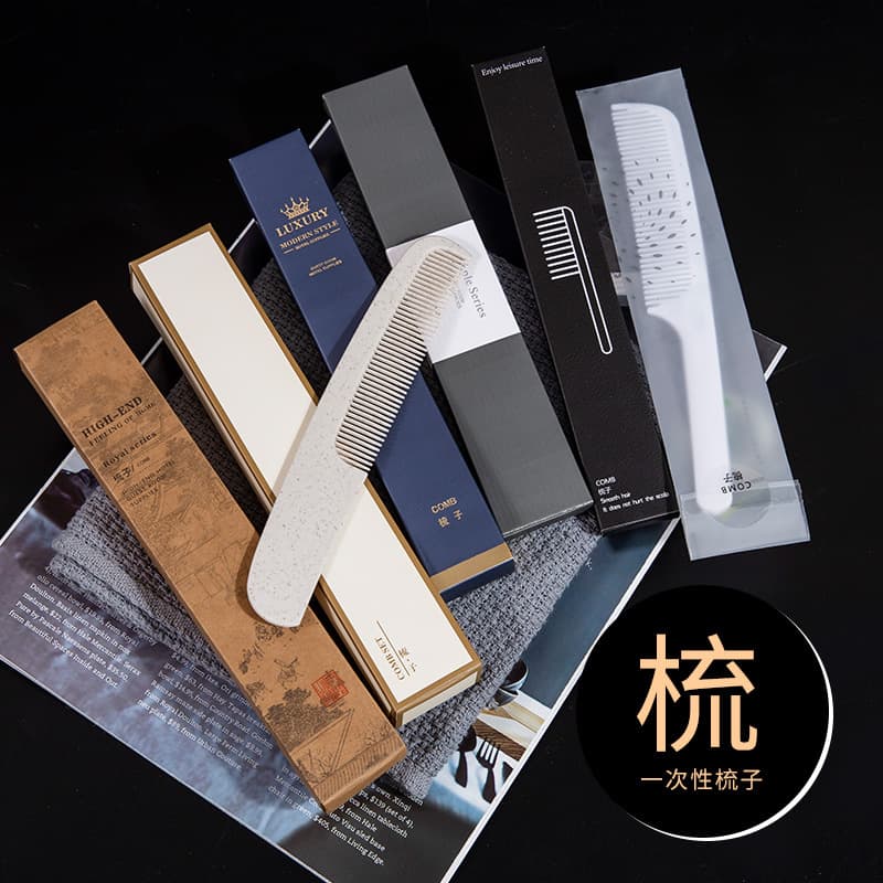 Custom bamboo or plastic disposable combs for hotels and clubs wholesale