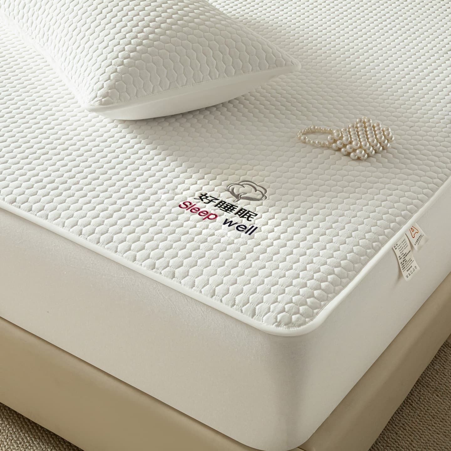 Foreign trade cross-border Xinjiang cotton fitted sheet quilted all-inclusive dust-proof bed cover Simmons mattress cover non-slip bed cover wholesale
