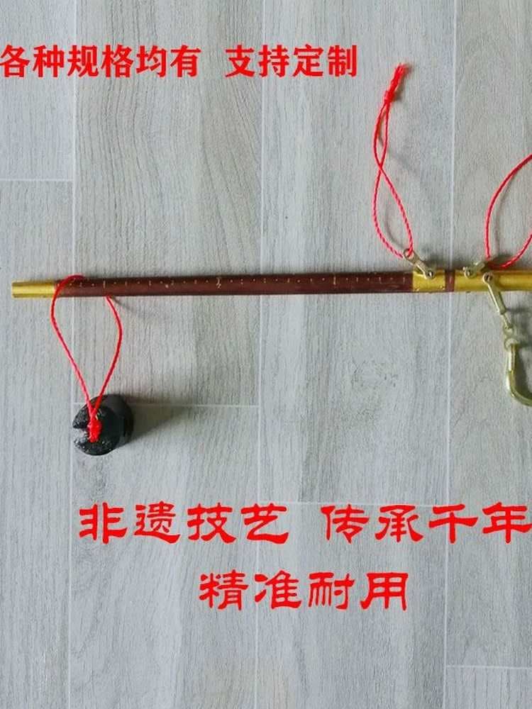 Old-fashioned wooden scale portable scale hook scale wooden scale kilogram scale handmade wooden scale happy weighing wooden scale