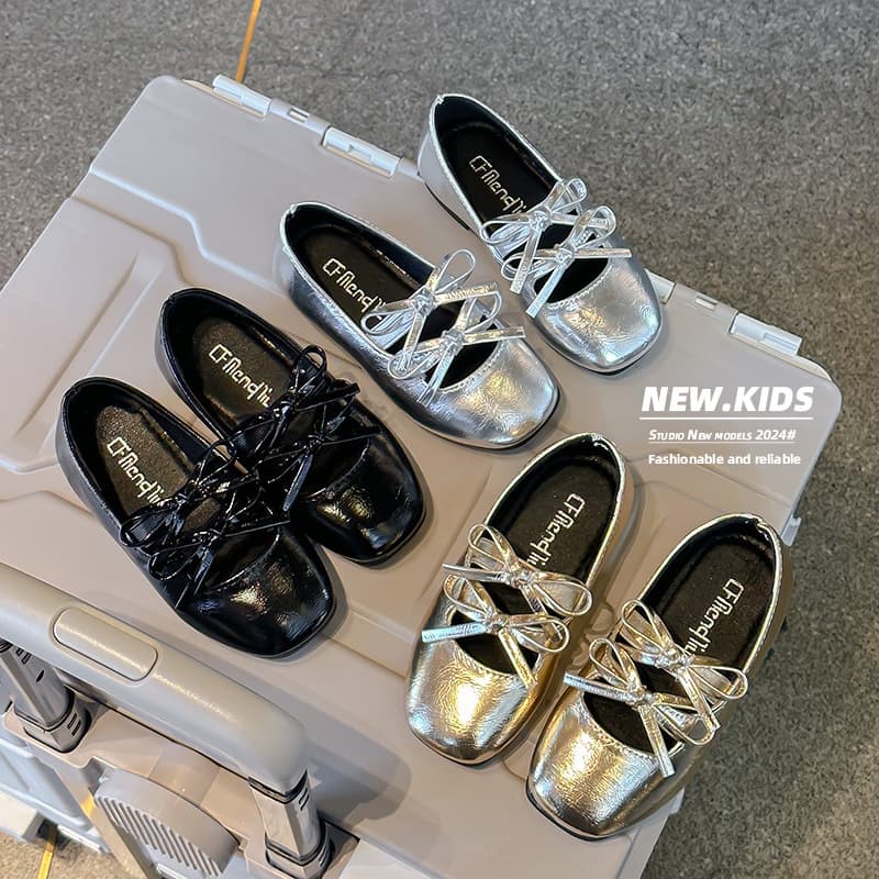 2026 Spring/Summer New Cute Little Bow Girls Dance Shoes Soft Sole Children's Leather Shoes