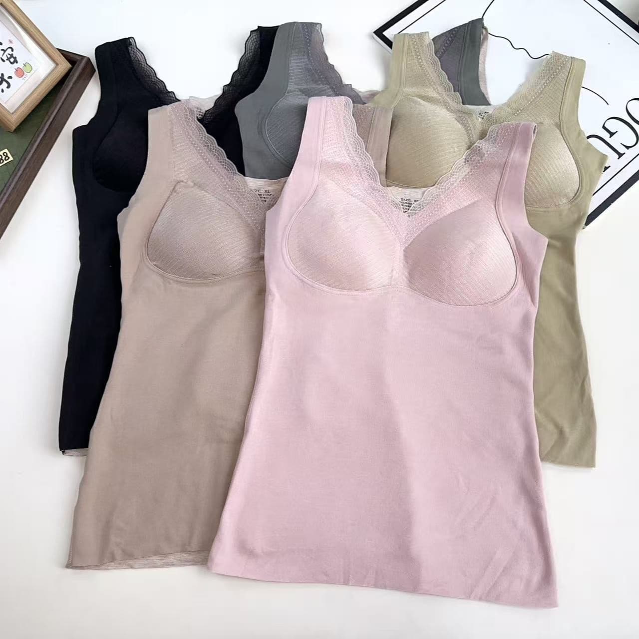 6888# One-Piece Free Shipping, Autumn/Winter Lace Wool/Silk Thermal Versatile Sleeveless Top with Built-in Bra