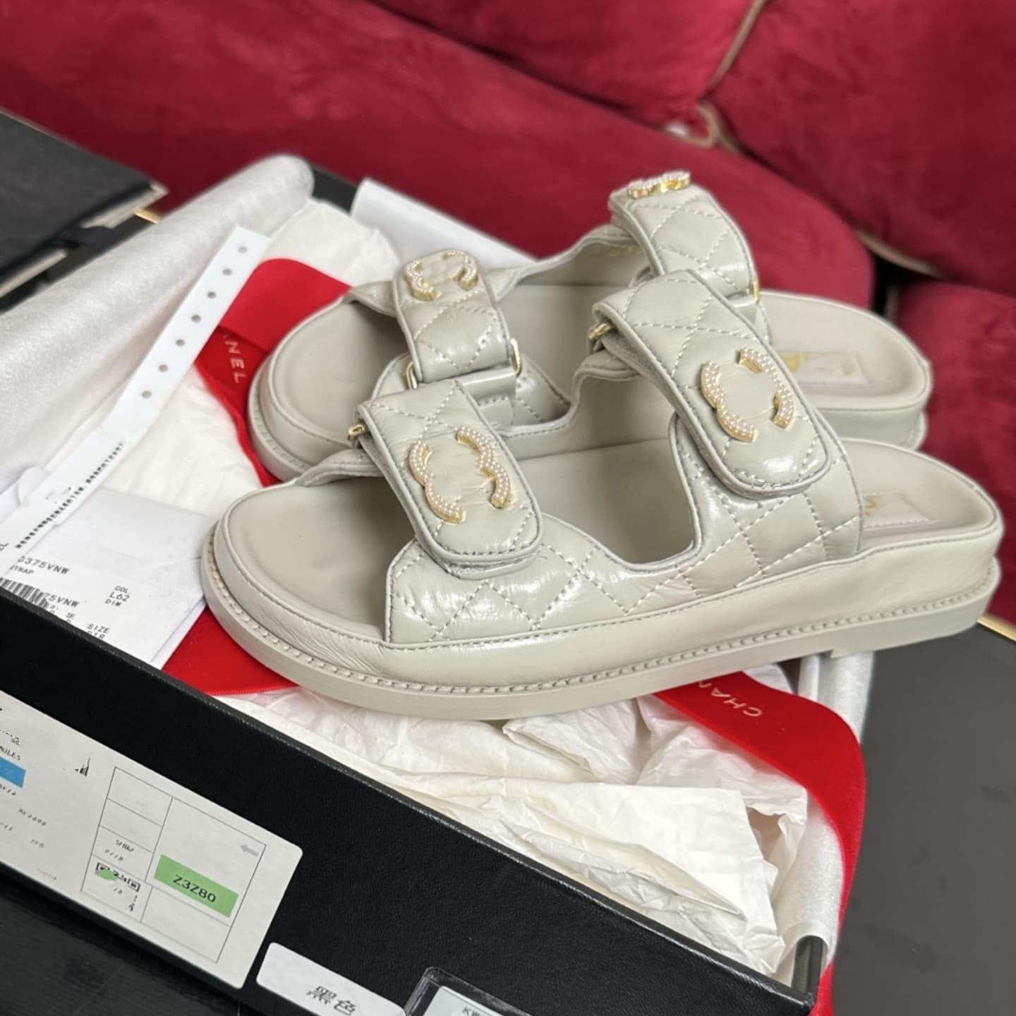 Guangzhou Luxury Custom 2025 New Chanel-Style Diamond Quilted Velcro Platform Sandals Women's Beach Slippers
